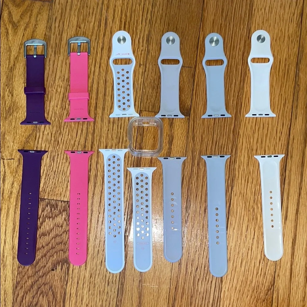 Apple Watch Series 6 – 44mm Band Bundle